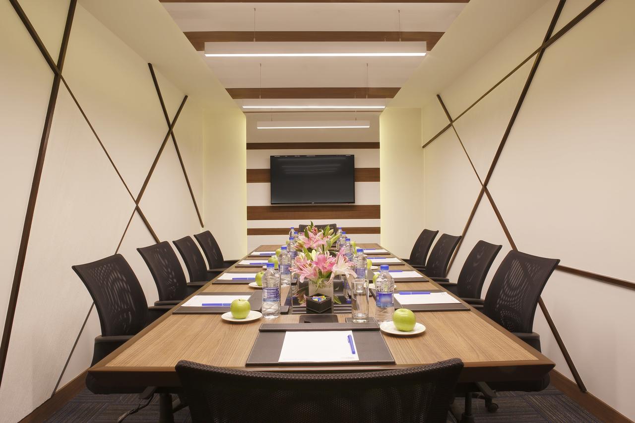 Mercure Chennai Sriperumbudur Εξωτερικό φωτογραφία